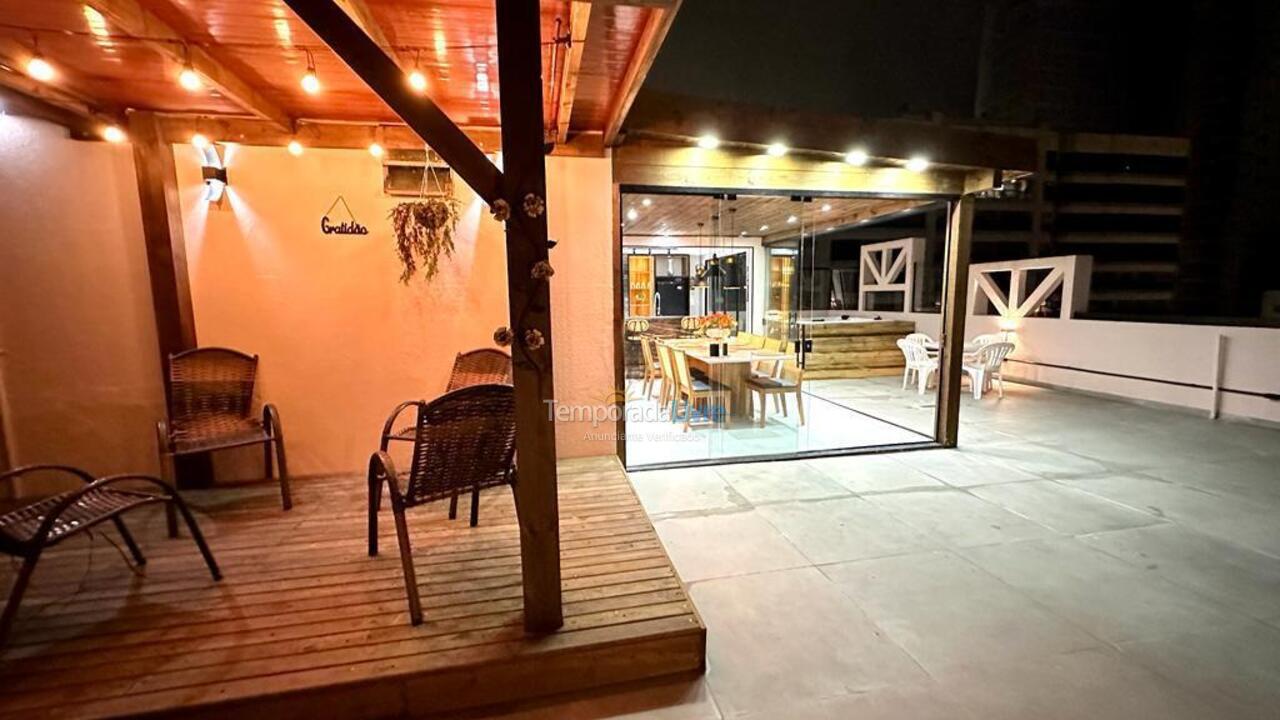 Apartment for vacation rental in Itapema (Meia Praia)