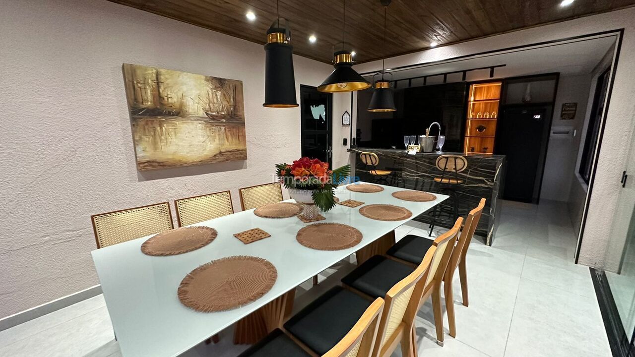 Apartment for vacation rental in Itapema (Meia Praia)