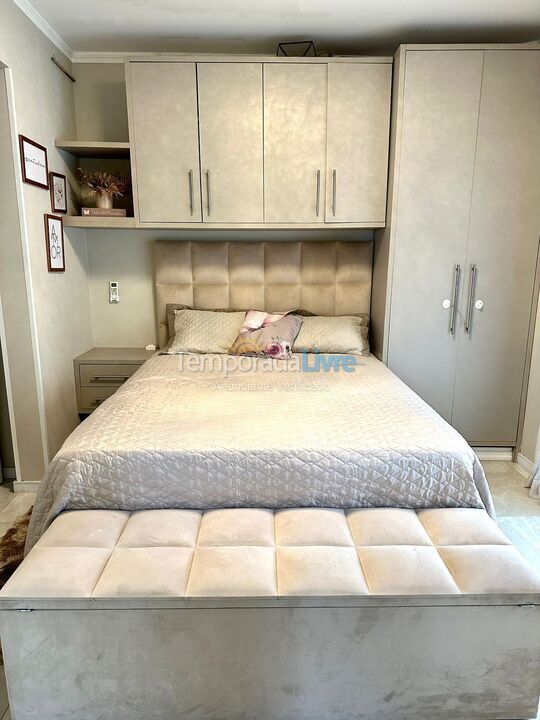 Apartment for vacation rental in Itapema (Meia Praia)