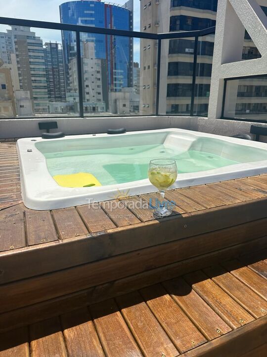 Apartamento para alquiler de vacaciones em Itapema (Meia Praia)