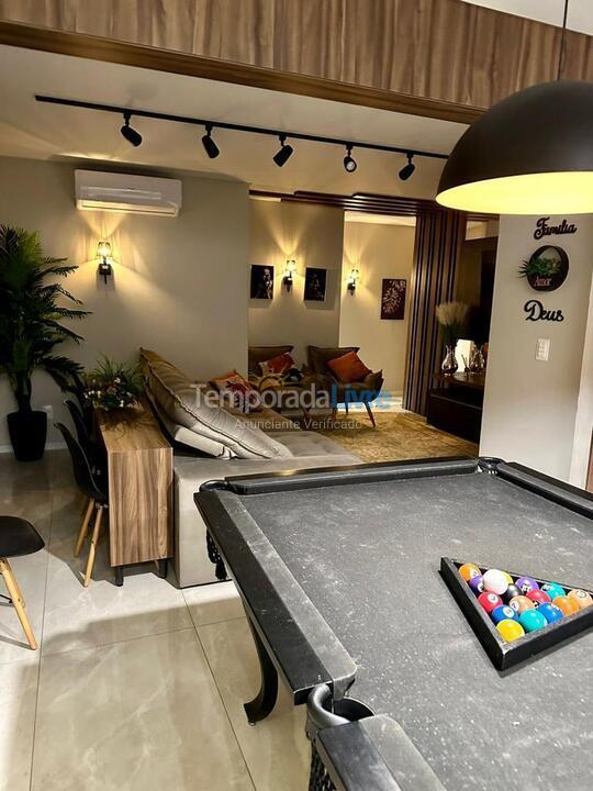 Apartamento para alquiler de vacaciones em Itapema (Meia Praia)