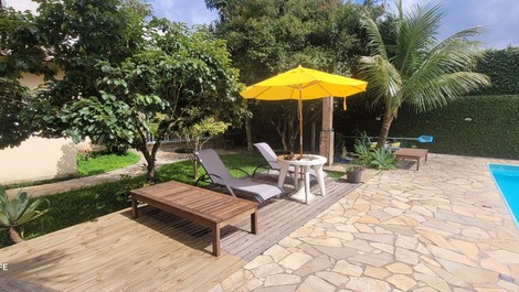 5 habitaciones (4 suites) con aire acondicionado, Wi-Fi, mesa de billar, mesa de ping pong, 8 baños.