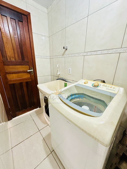 Casa para aluguel de temporada em Bombinhas (Praia de Bombas)