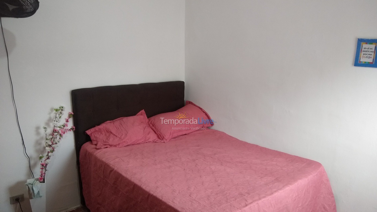 Casa para aluguel de temporada em Mongaguá (Pedreira Centro)