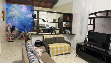 Casa confortável com piscina, não alugamos pra jovens.