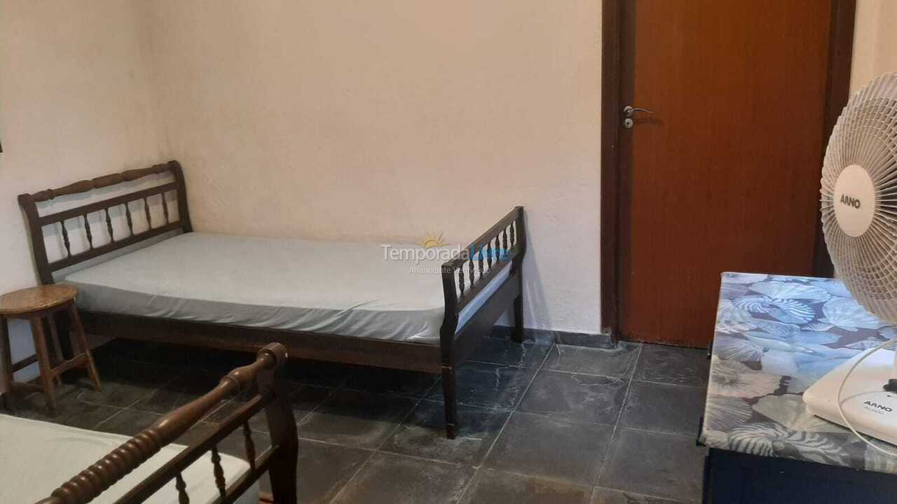 Casa para alquiler de vacaciones em Ubatuba (Praia Enseada)