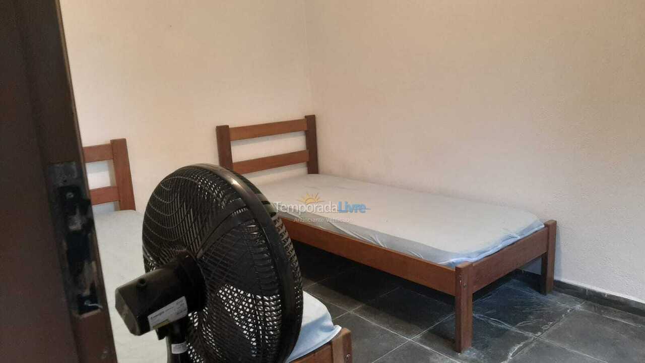 Casa para alquiler de vacaciones em Ubatuba (Praia Enseada)