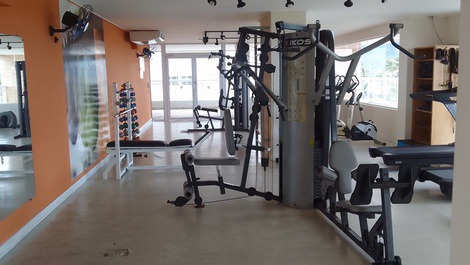 AP-133 GUILHERMINA - FRENTE MAR COM LAZER - WHATS 11 98642 0069