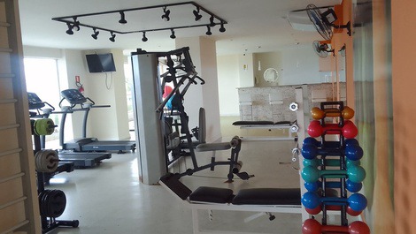 AP-133 GUILHERMINA - FRENTE MAR COM LAZER - WHATS 11 98642 0069