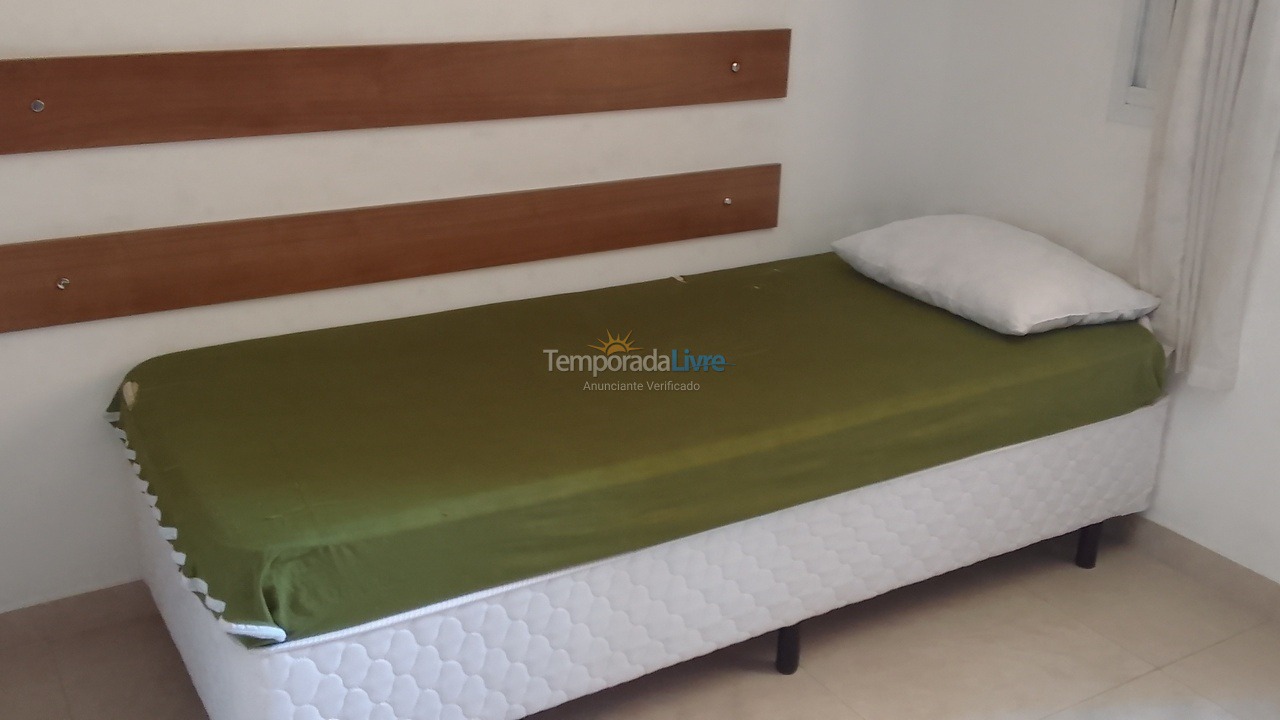 Apartamento para aluguel de temporada em Praia Grande (Guilhermina)