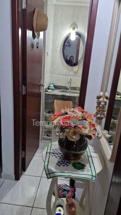 Apartamento para aluguel de temporada em Guarujá (Pitangueiras)