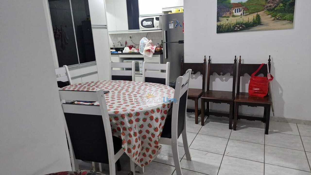 Apartamento para aluguel de temporada em Guarujá (Pitangueiras)