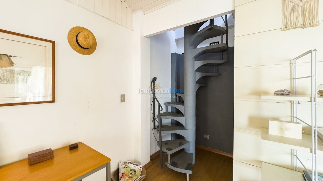 Casa para aluguel de temporada em Carapicuíba (Granja Viana)