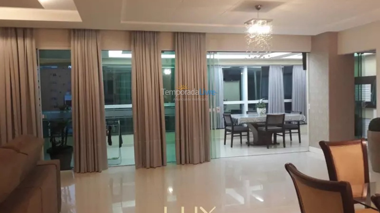 Apartment for vacation rental in Itapema (Meia Praia)