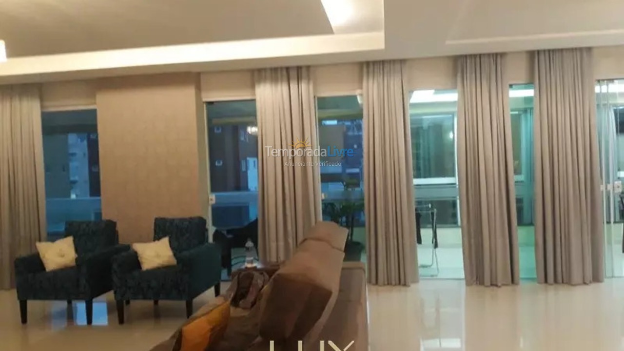 Apartment for vacation rental in Itapema (Meia Praia)