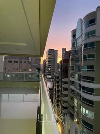 LARGE APARTMENT IN THE CENTRAL OF MEIA PRAIA