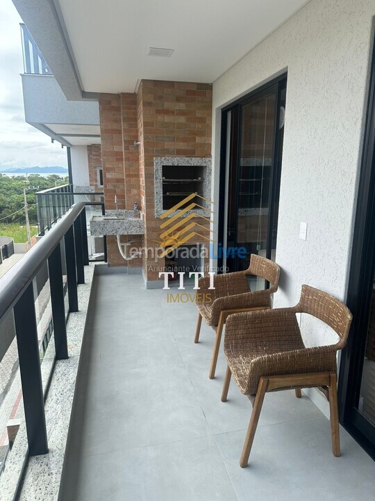 Apartamento para aluguel de temporada em Bombinhas (Canto Grande)