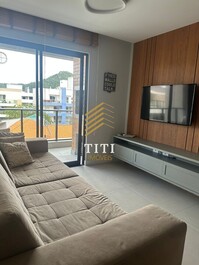 Apartamento com Piscina Aquecida