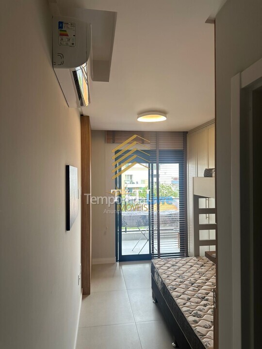 Apartamento para aluguel de temporada em Bombinhas (Canto Grande)