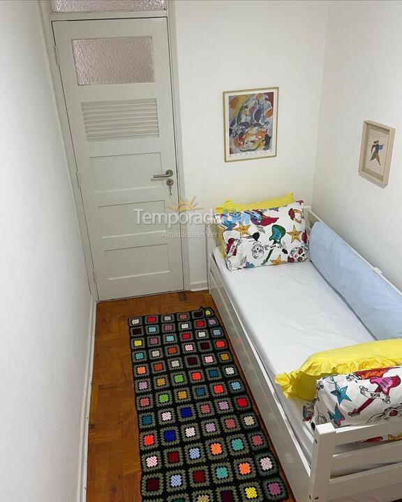 Apartamento para aluguel de temporada em Guarujá (Pitangueiras)