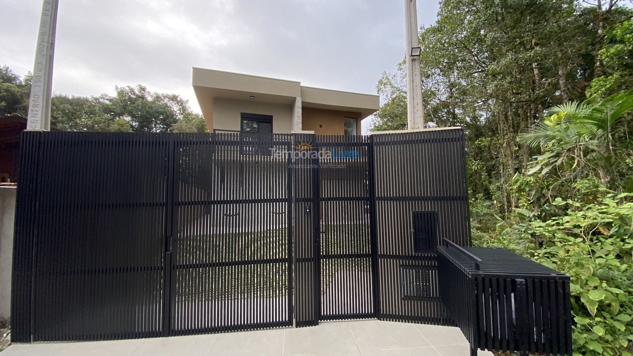 House for vacation rental in Bertioga (Bertioga Praia de Guaratuba)