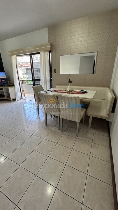 Apartamento para alquiler de vacaciones em Itapema (Meia Praia)