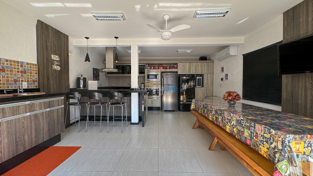 House for vacation rental in São Francisco do Sul (Enseada)