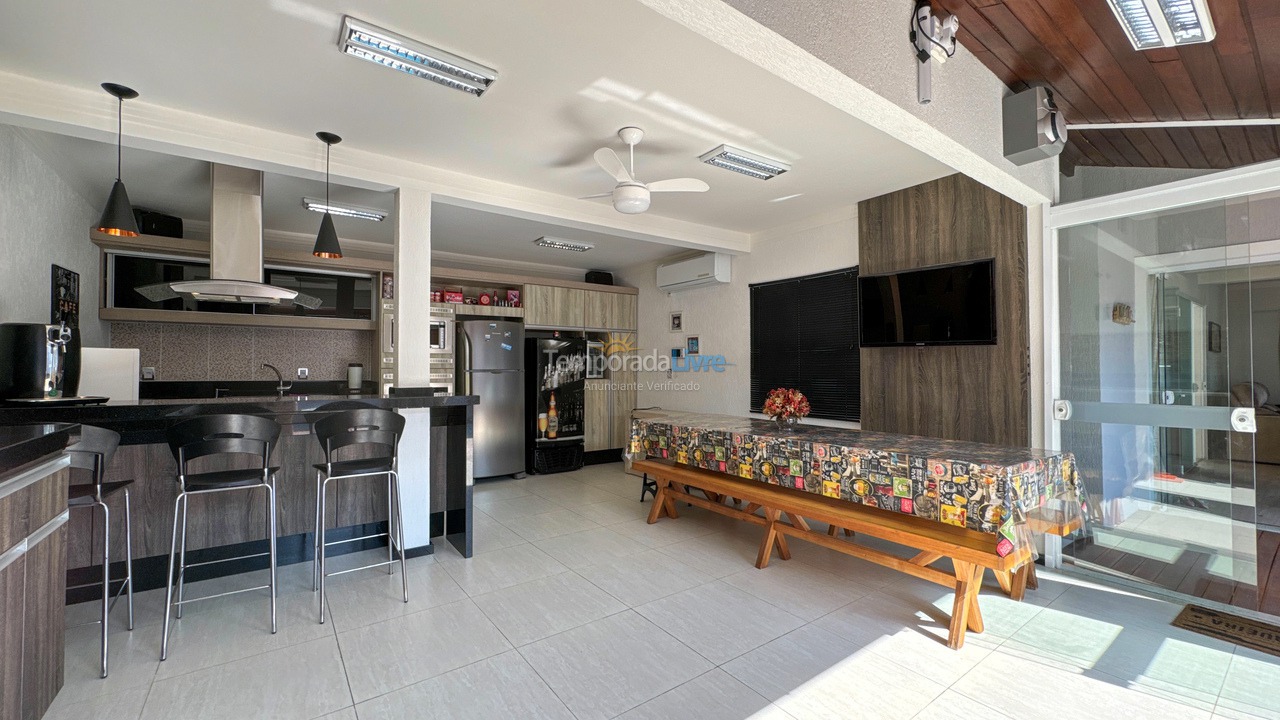 House for vacation rental in São Francisco do Sul (Enseada)