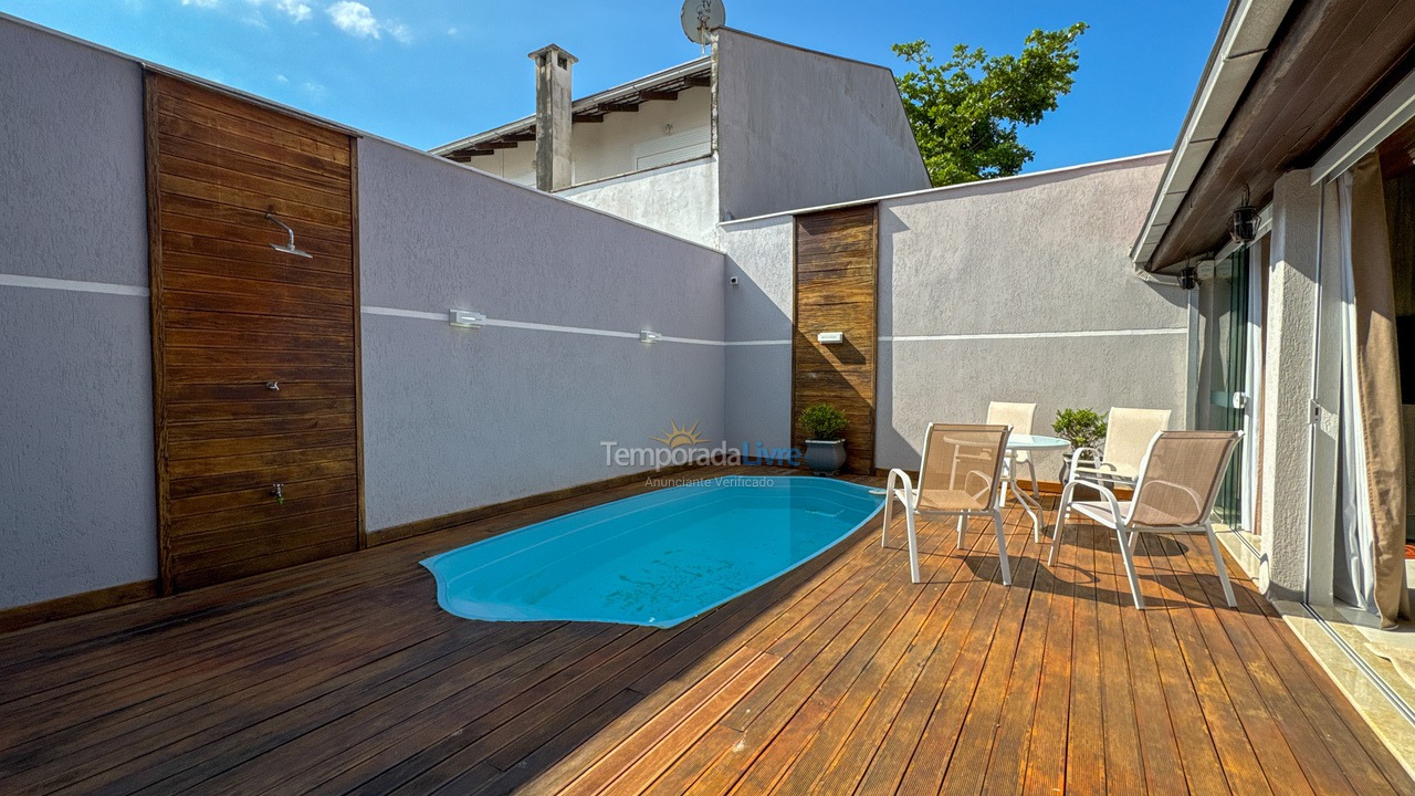 House for vacation rental in São Francisco do Sul (Enseada)