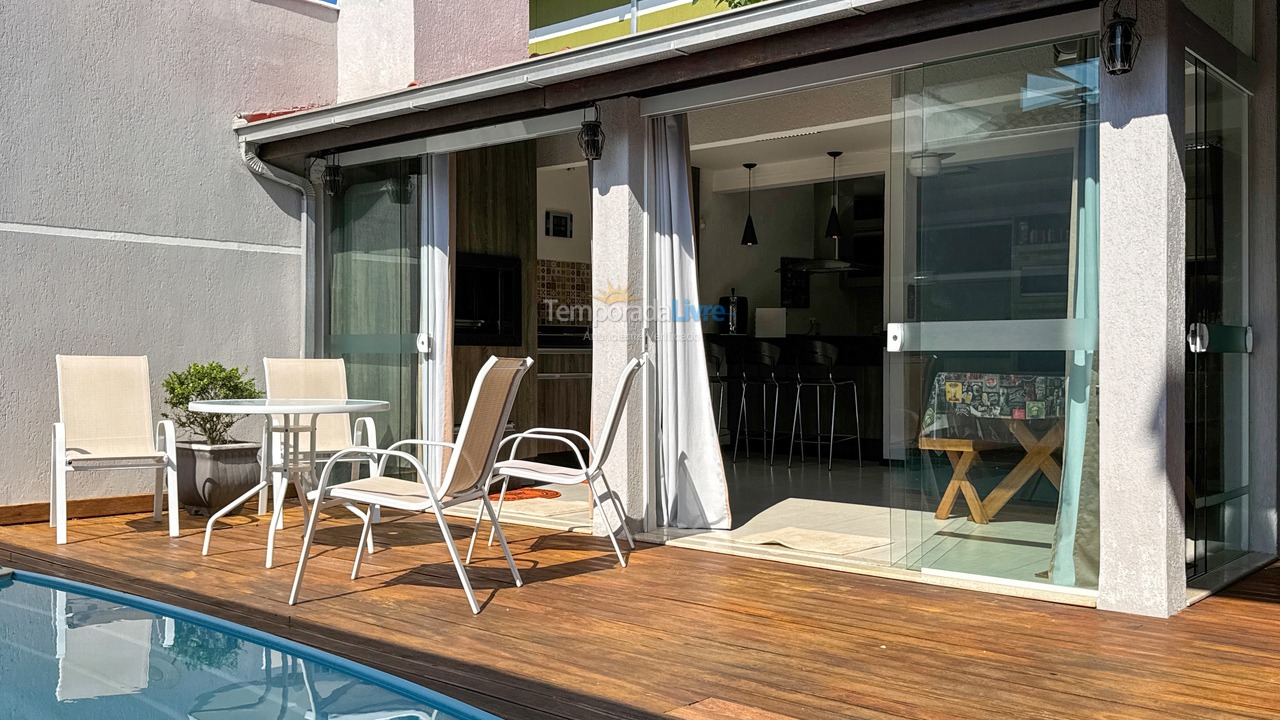 House for vacation rental in São Francisco do Sul (Enseada)