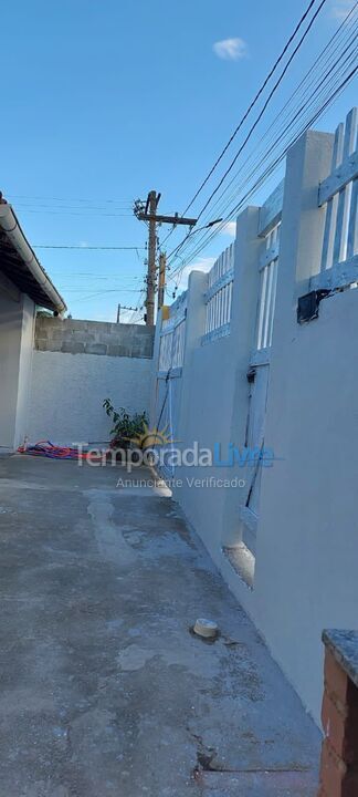 Casa para aluguel de temporada em Guarapari (Praia de Santa Monica)