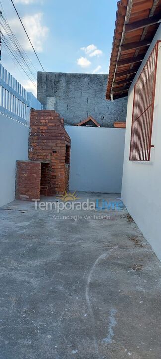 Casa para aluguel de temporada em Guarapari (Praia de Santa Monica)