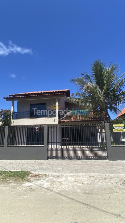 House for vacation rental in Bombinhas (Praia de Zimbros)
