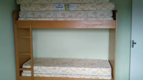 Casa de Temporada em Peruíbe com Piscina Adulto e Infantil