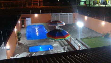 Casa de Temporada em Peruíbe com Piscina Adulto e Infantil