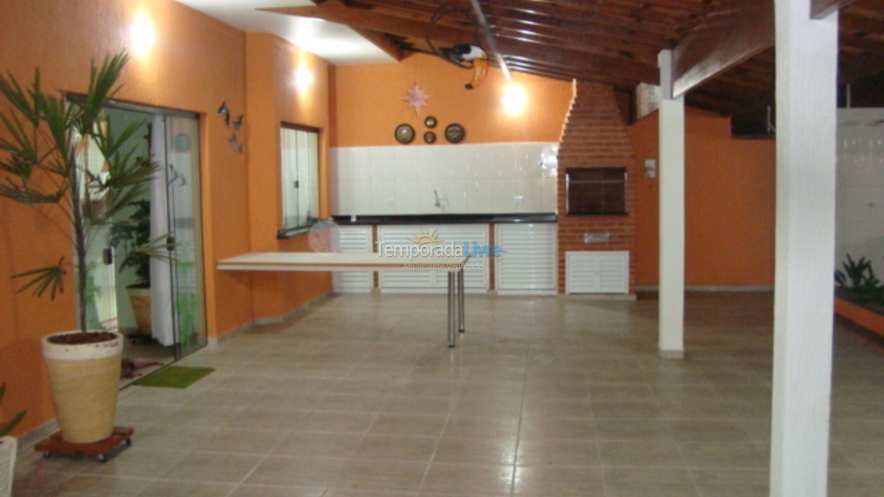 Casa para aluguel de temporada em Peruíbe (Peruíbe)