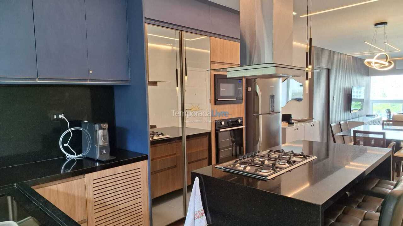 Apartment for vacation rental in Guarujá (Pitangueiras)