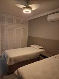 Quarto bicamas de solteiro