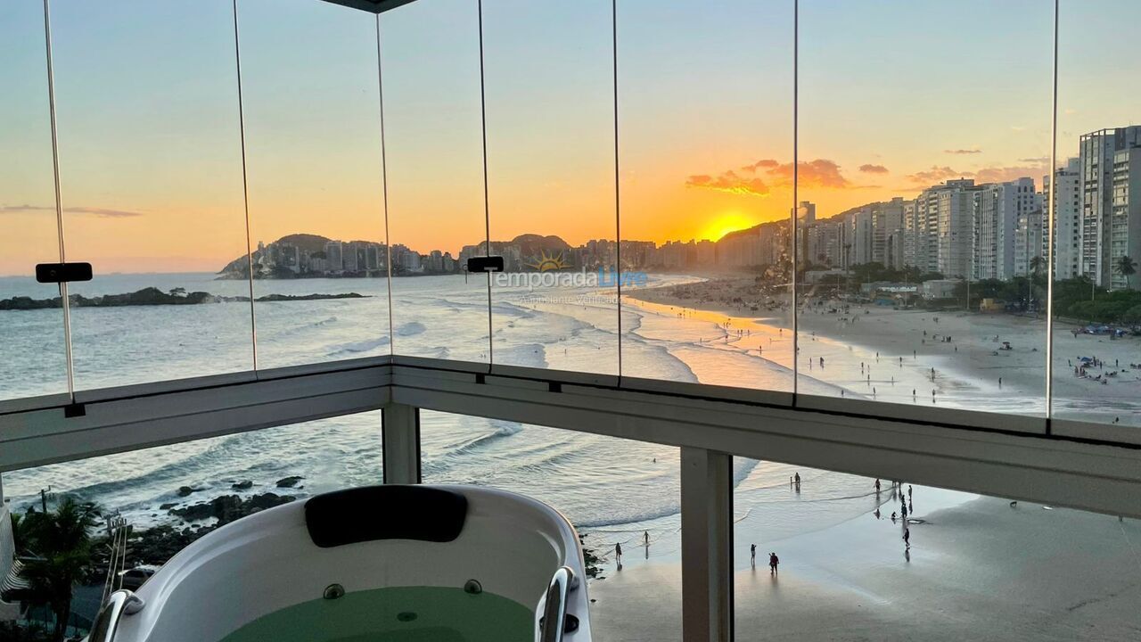 Apartment for vacation rental in Guarujá (Pitangueiras)