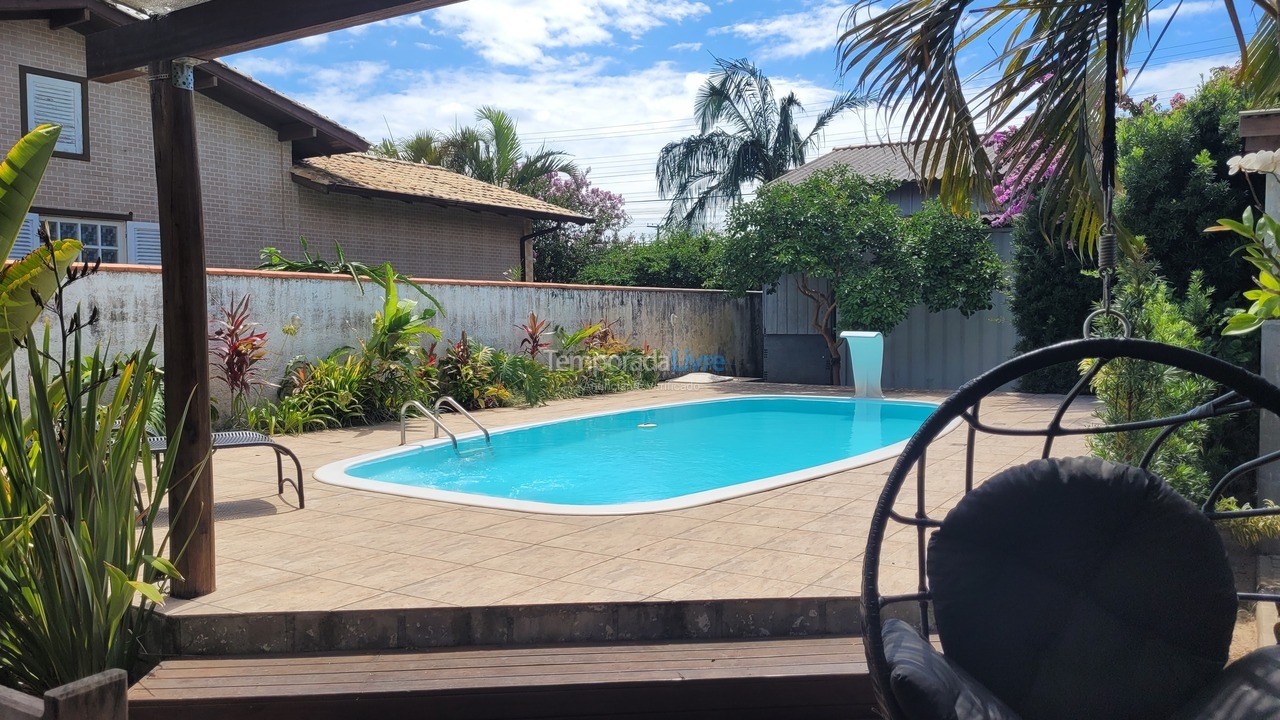 Casa para alquiler de vacaciones em Florianopolis (Campeche)