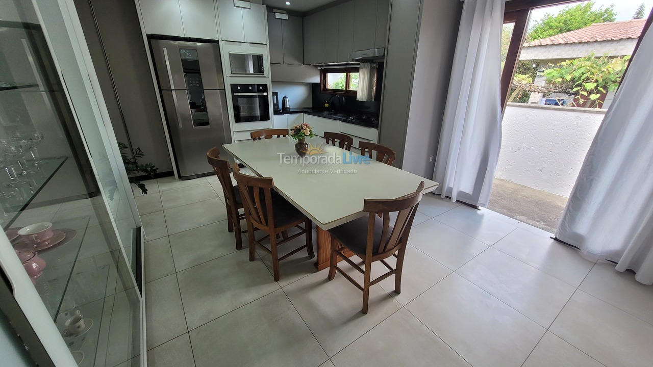 Casa para alquiler de vacaciones em Florianopolis (Campeche)