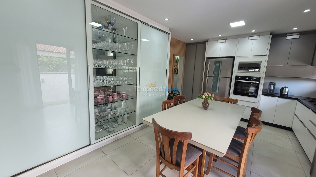 Casa para alquiler de vacaciones em Florianopolis (Campeche)