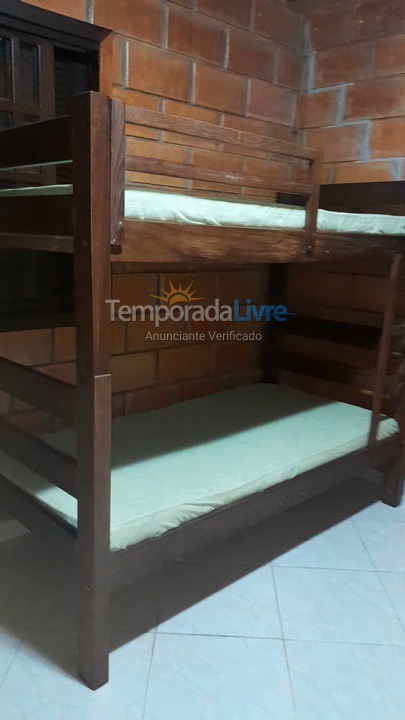 Casa para aluguel de temporada em Caraguatatuba (Massaguaçu)