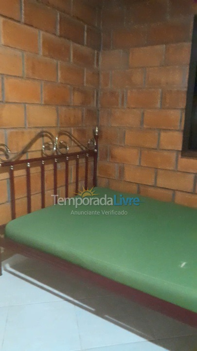 Casa para aluguel de temporada em Caraguatatuba (Massaguaçu)