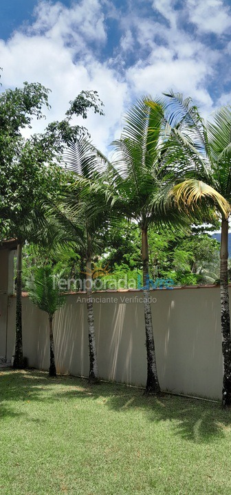 Casa para aluguel de temporada em Caraguatatuba (Massaguaçu)