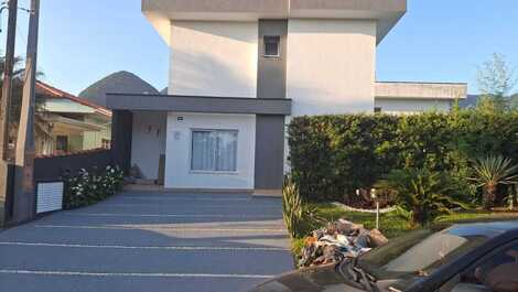 House for rent in Bertioga - Condominio Morada da Praia