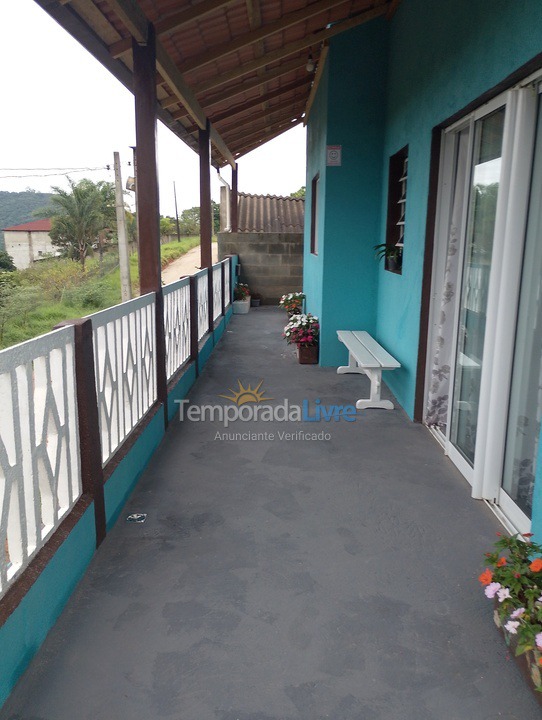 Chácara / sítio para aluguel de temporada em Santa Branca (Santa Tereza)