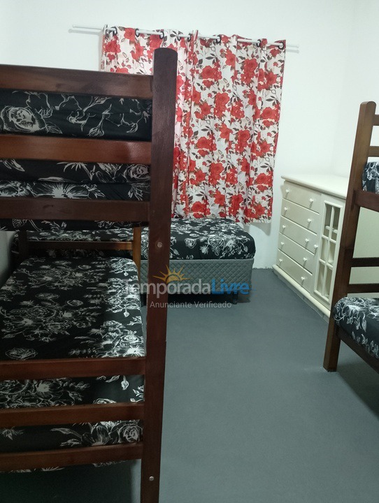 Chácara / sítio para aluguel de temporada em Santa Branca (Santa Tereza)