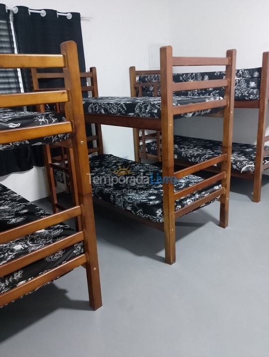 Chácara / sítio para aluguel de temporada em Santa Branca (Santa Tereza)