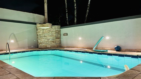 Gated Condominium with 3 Suites, Air Conditioning, Wi-Fi and Leisure